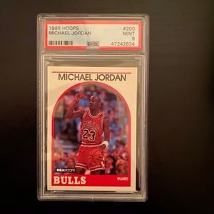 1989 HOOPS #200 MICHAEL JORDAN PSA 9